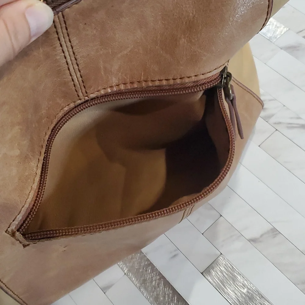 The Sak brown leather purse - Picture 11 of 16